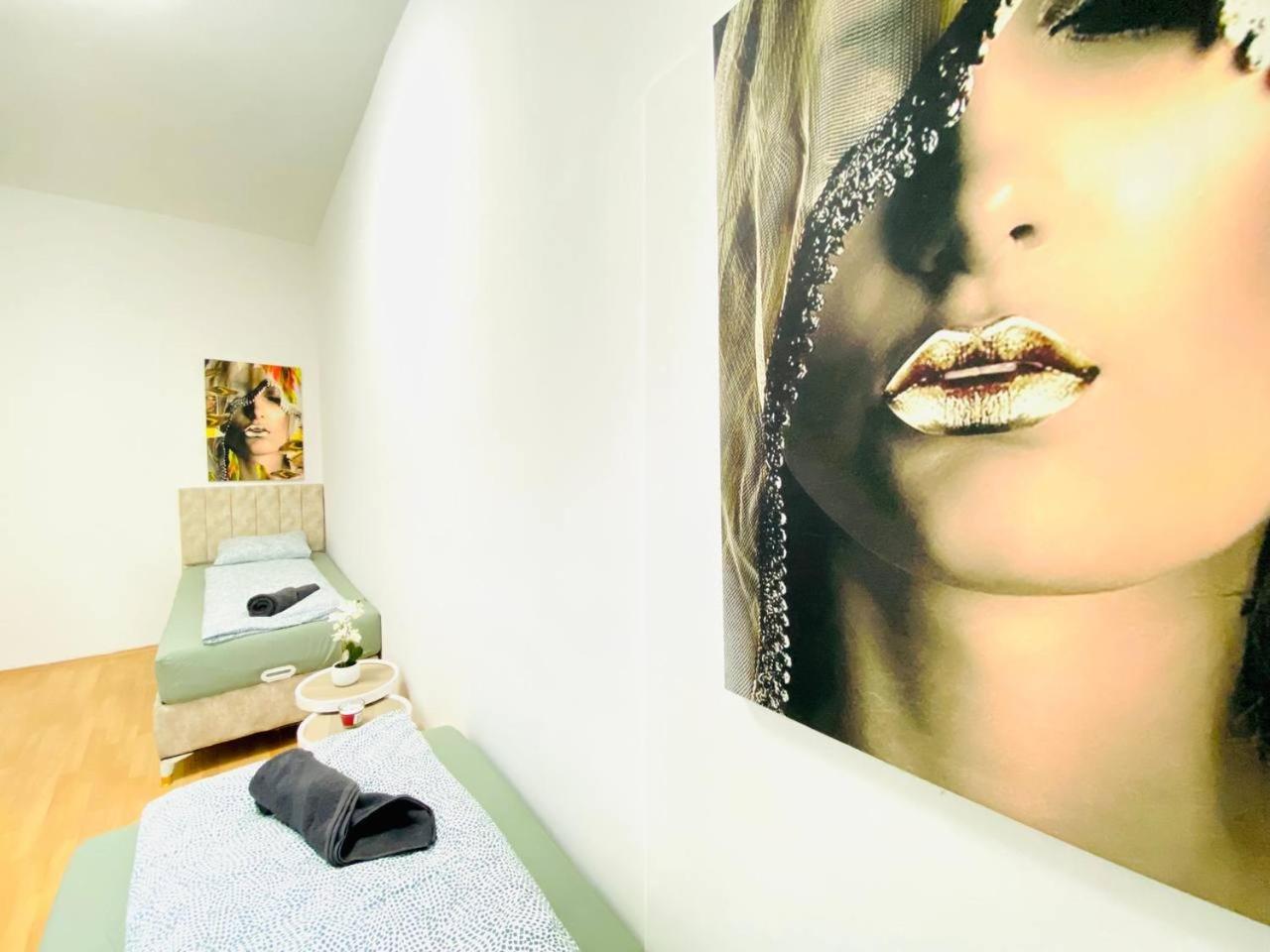 Comfortable In The 23rd District Of Fr4 Wien