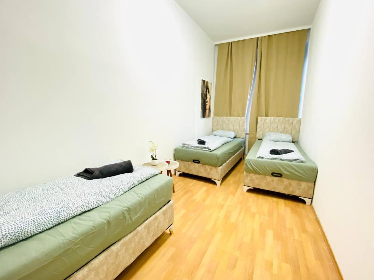 Comfortable In The 23rd District Of Fr4 Wien