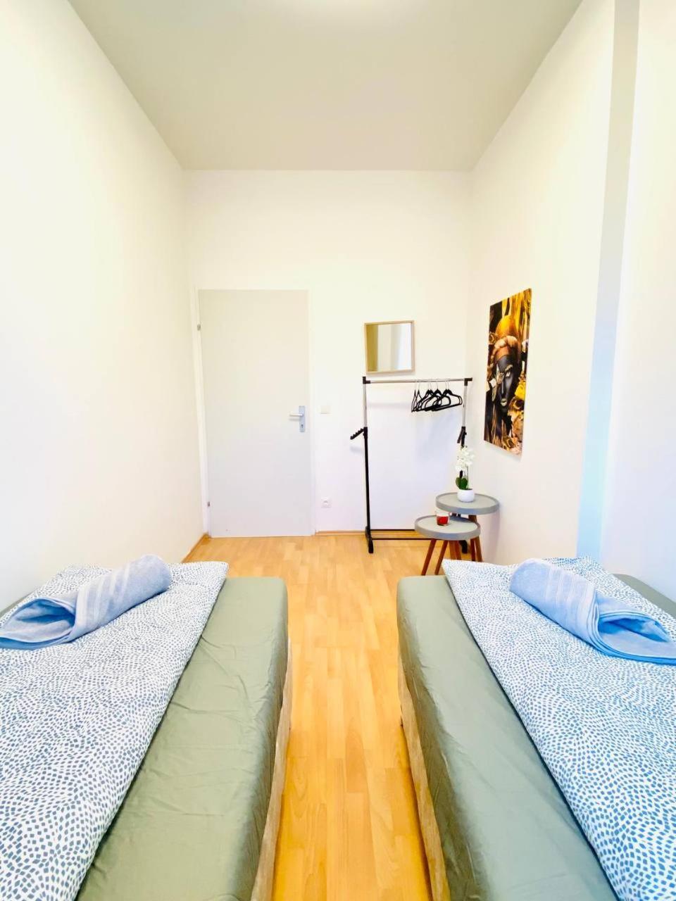 Privatunterkunft Comfortable In The 23rd District Of Fr4 *